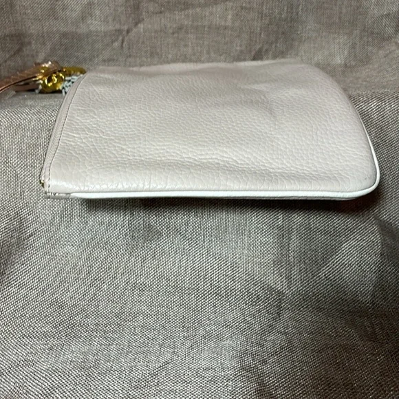 Kate Spade New York Larchmont Ave Taupe Leather Pouch WLRU2736 - Picture 4 of 12